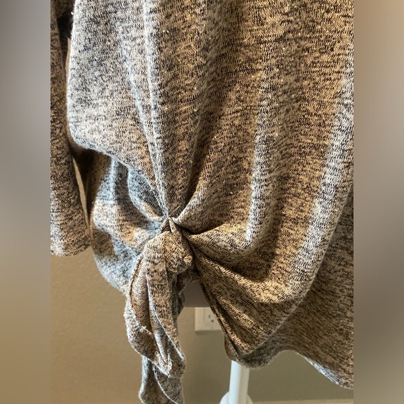 Knot Front Sweater - Picture 2 of 5